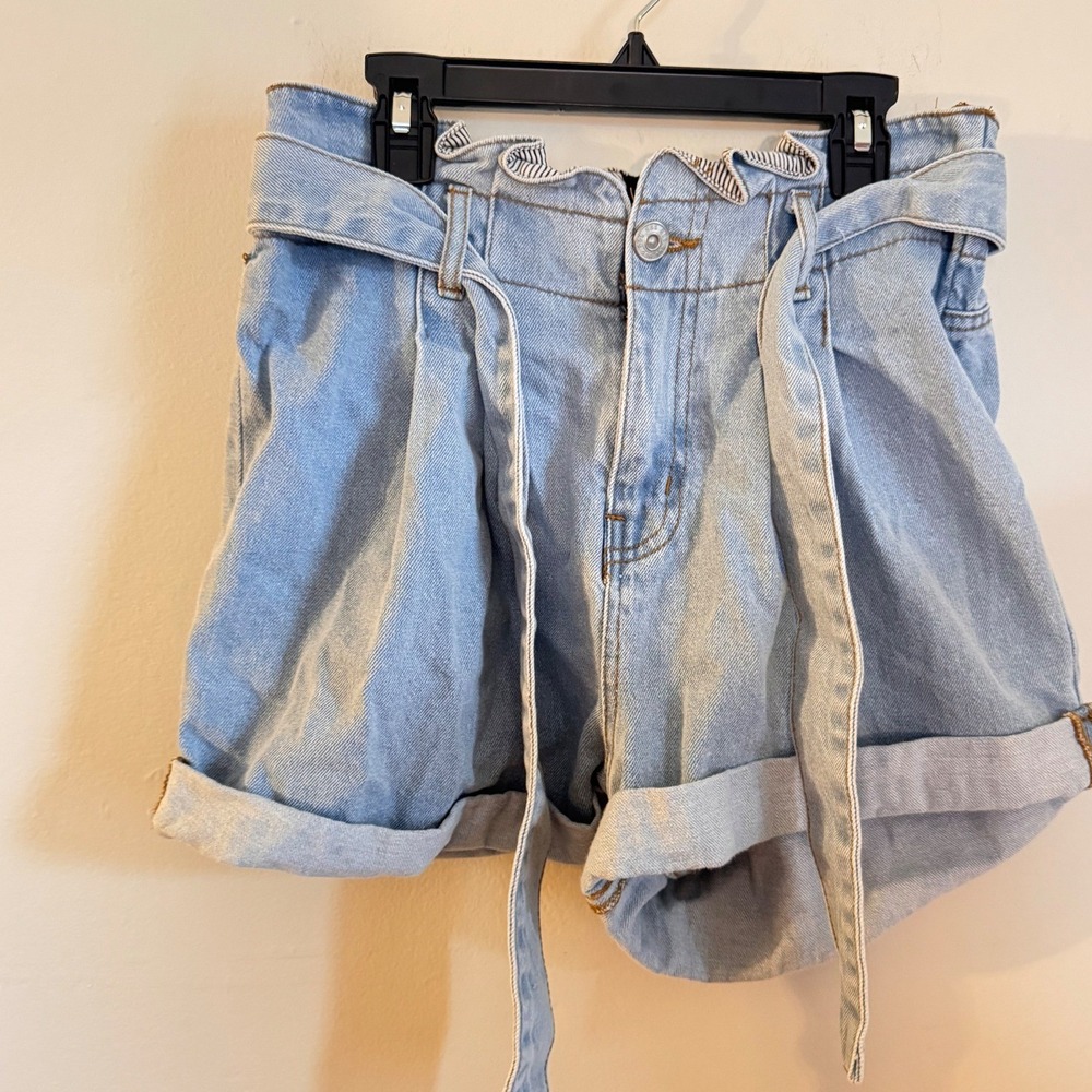 Pistola Blue Paperbag Waist Denim Shorts Light Wash High Rise Size 27